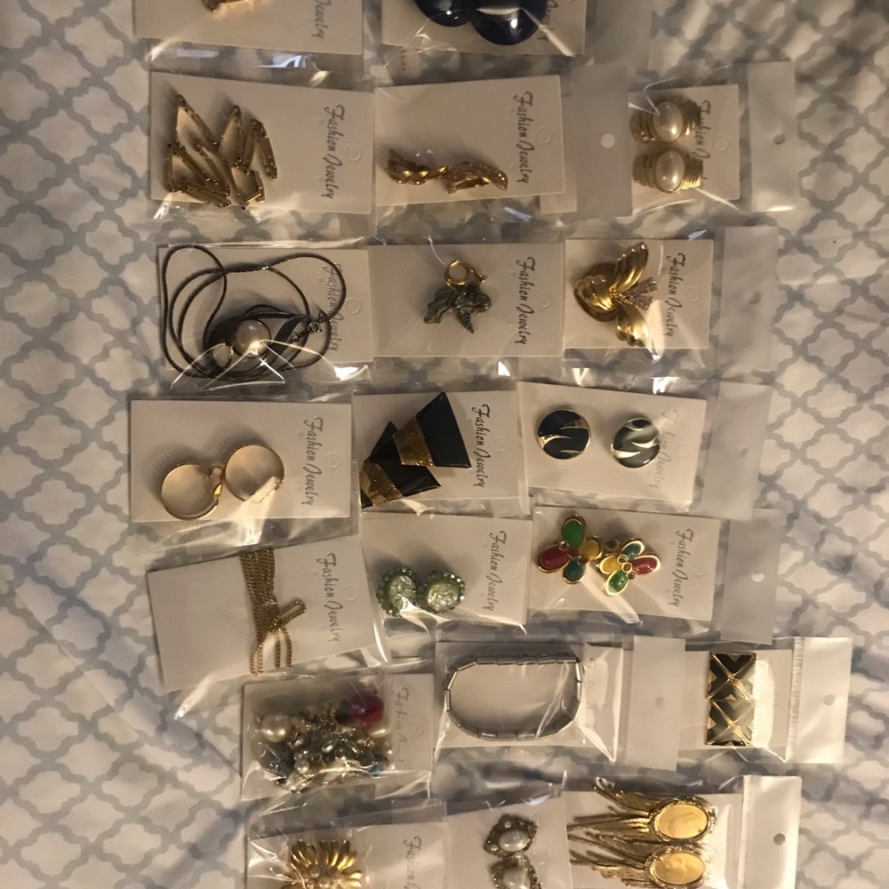 Vintage Jewelry Lot 1970’s/1980’s Used! Good Condition!